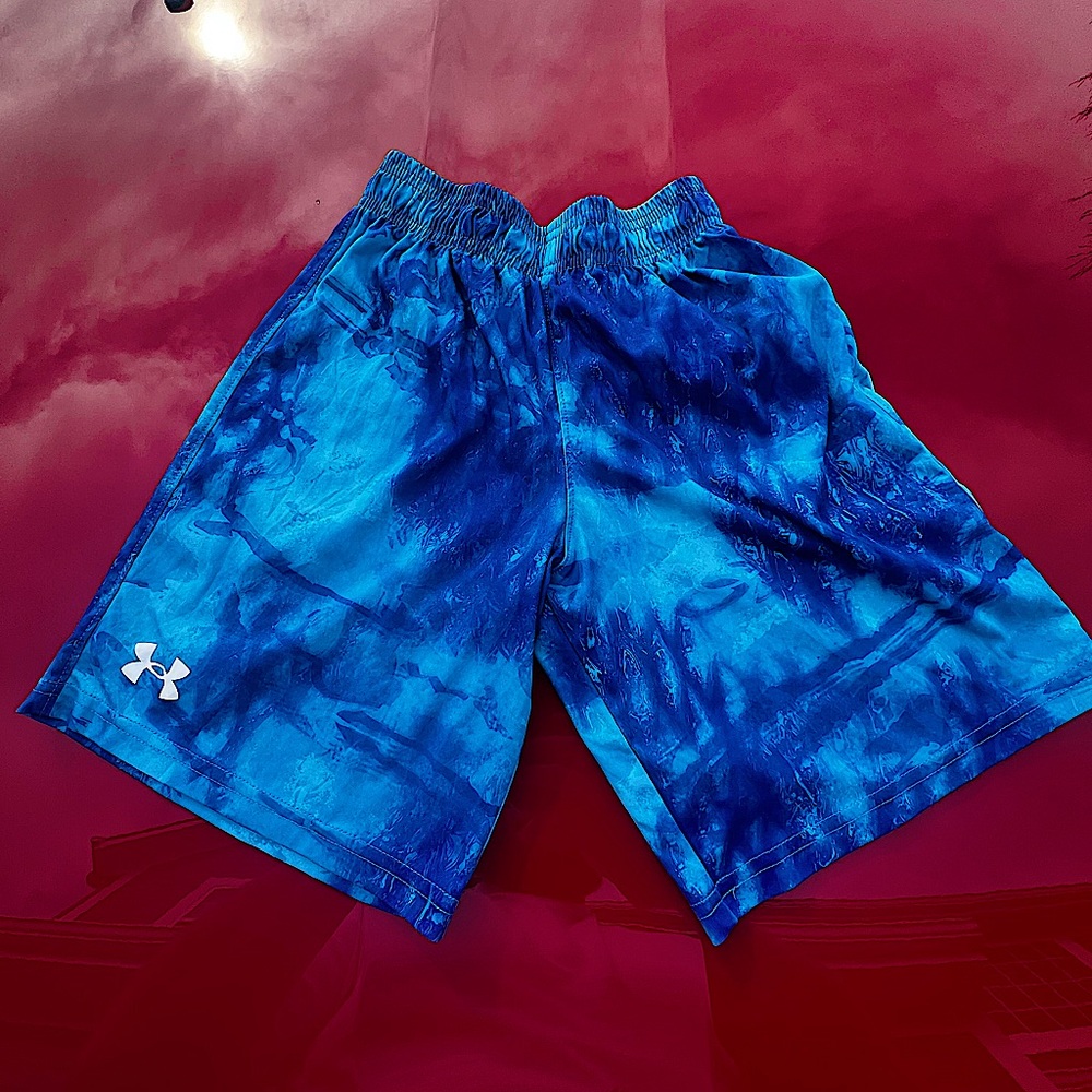 Under Armour youth basketball, shorts, neon and royal blue youth size small,
